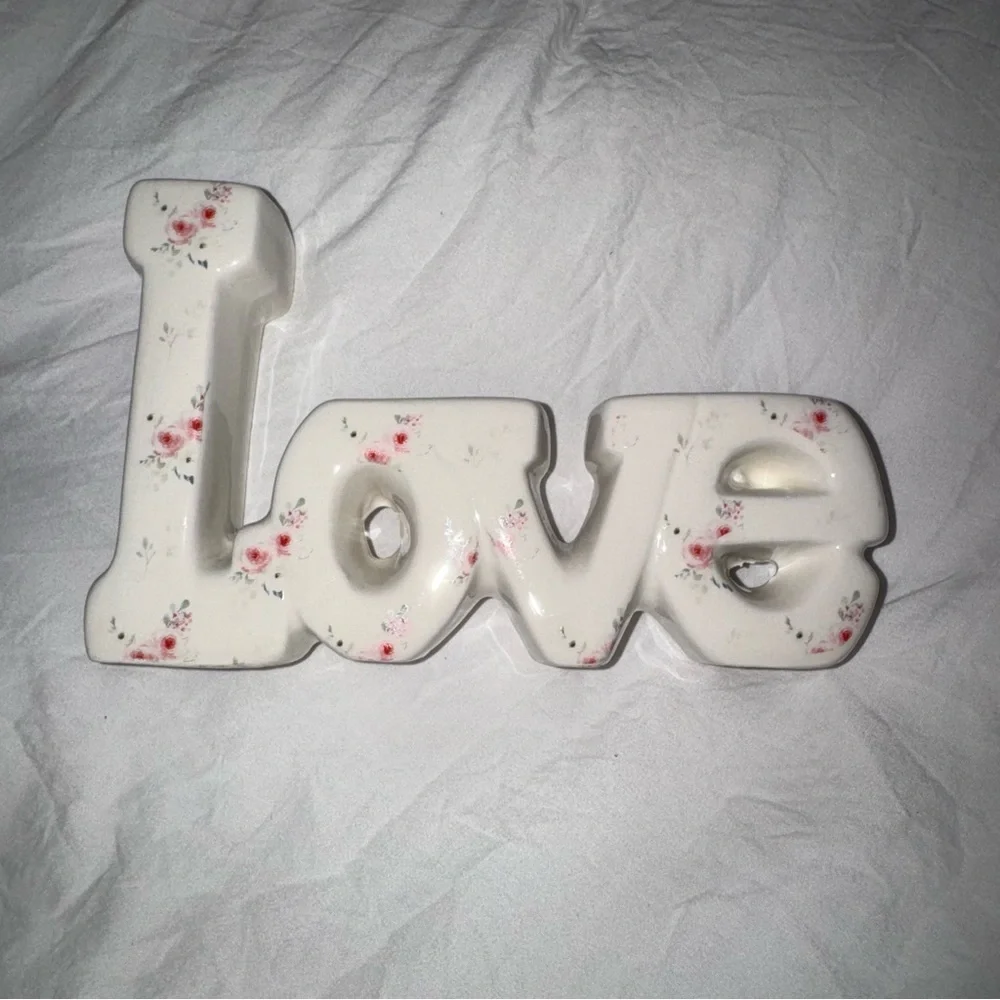 LOVE Sign Pink Roses Floral‎ Shabby Chic Wall Decor Romantic Accent